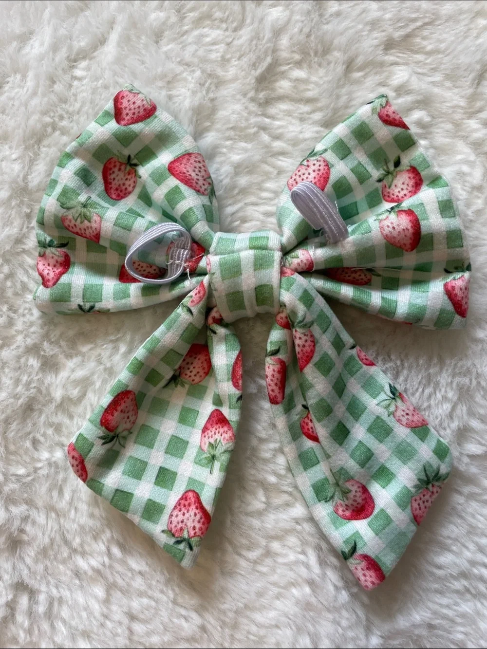 Griffy & Drak Green Gingham Strawberry Bow for Pets
